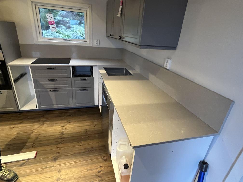 Technistone Noble Ivory White - Vikbolandet - montering  23-01-2024